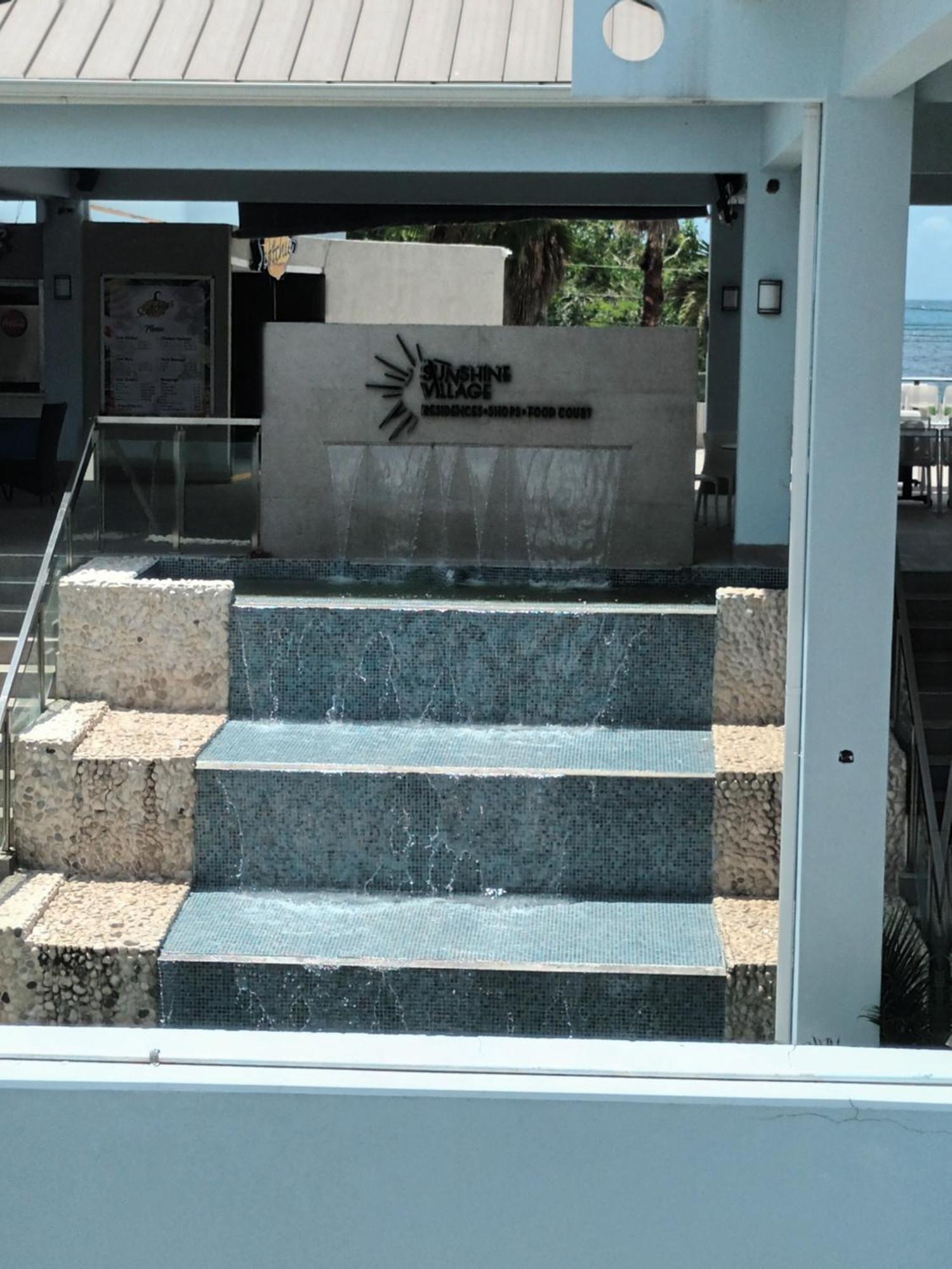 Oceanfront Condo W/ Free Parking + High Speed Wifi Негрил Экстерьер фото