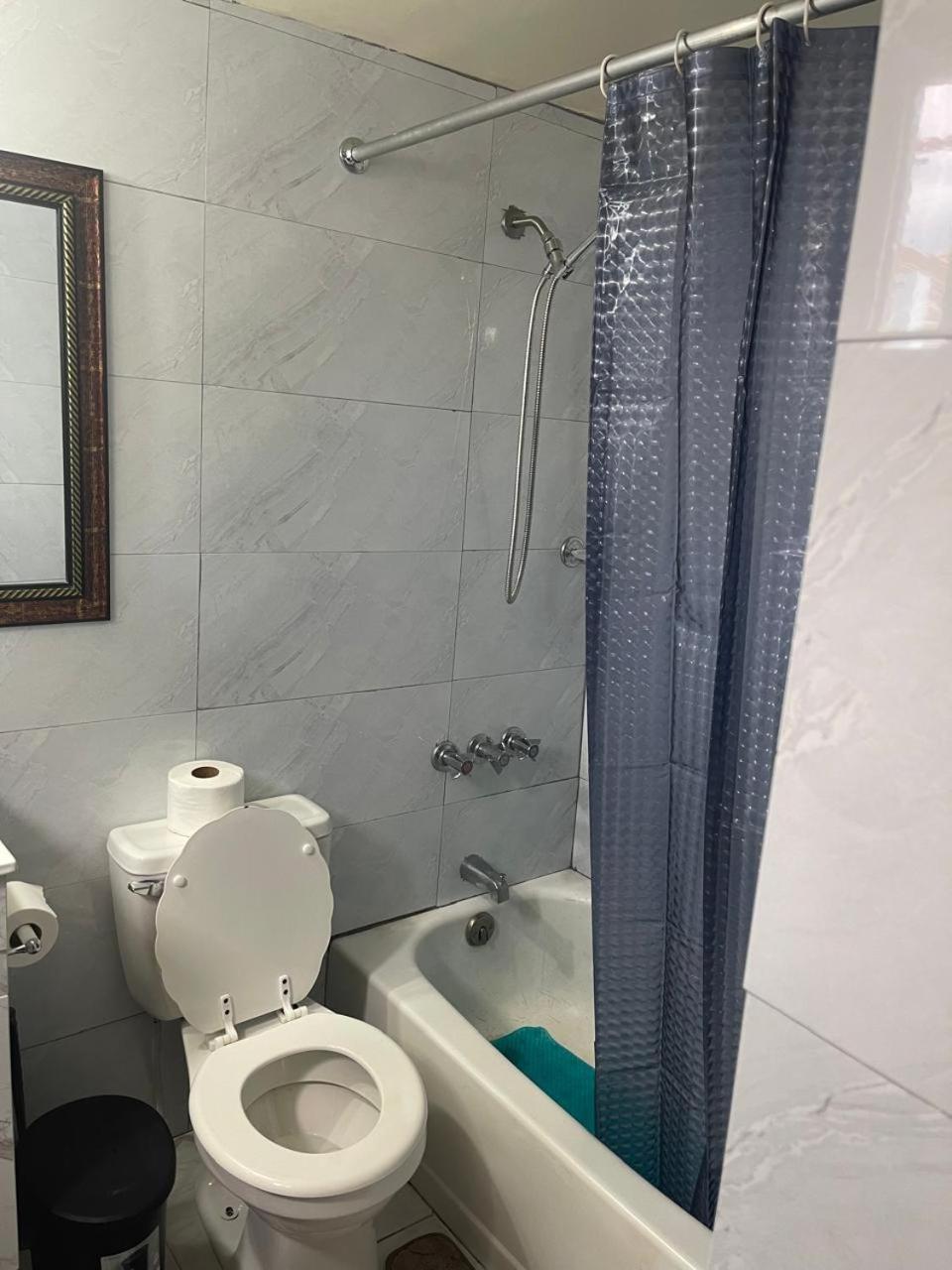 Oceanfront Condo W/ Free Parking + High Speed Wifi Негрил Номер фото